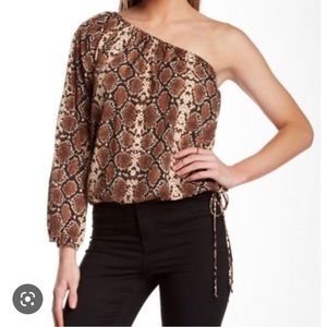 BCBG max Azria Wilder one shoulder python print top